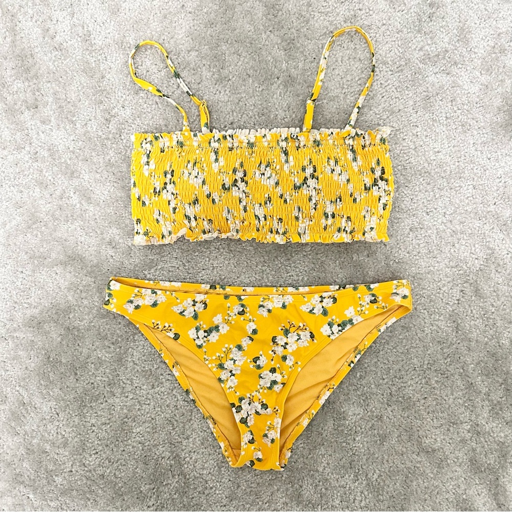 Cabana del Sol Smocked Yellow and White Floral Bikini Set Women's Size Large